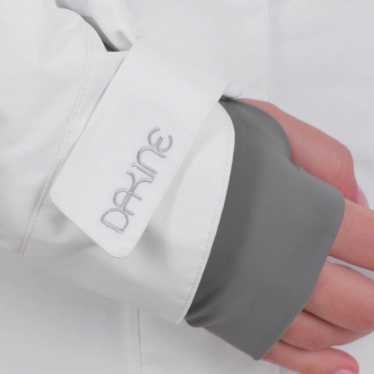 Dakine Womens Skye Jacket Ski- / Snowboard Jacket White 6 Dakine Womens Skye Jacket Ski- / Snowboard Jacket White - Image 6