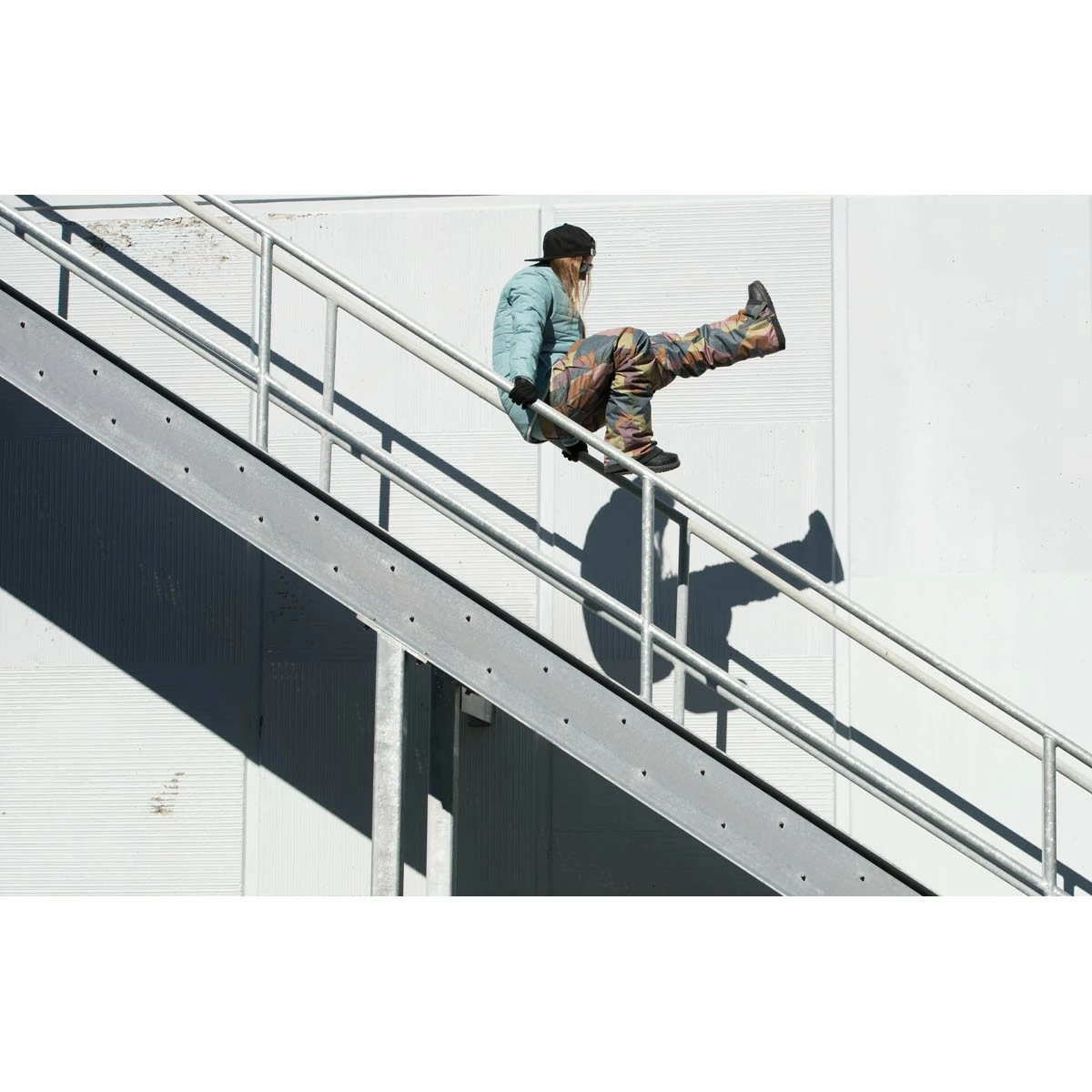 Dakine Womens Britt 2 Pant Ski- / Snowboard Pant Black Denim 5 Dakine Womens Britt 2 Pant Ski- / Snowboard Pant Black Denim - Image 5